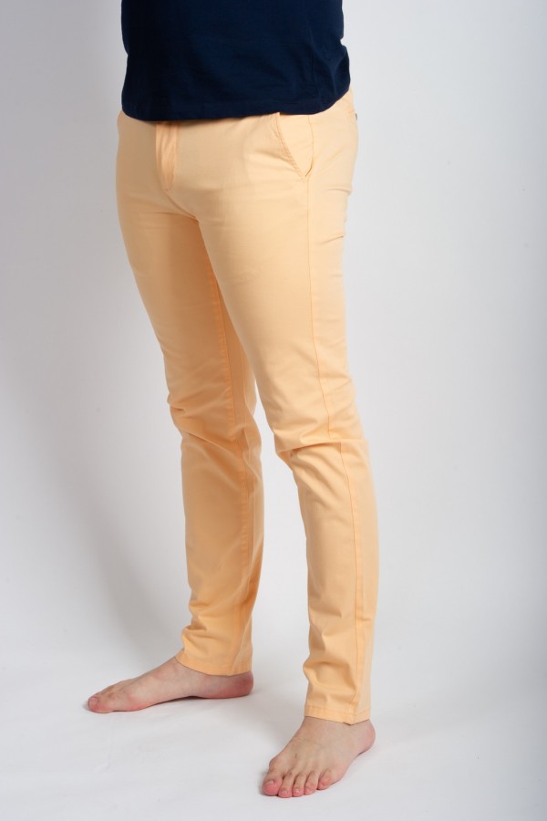 Pantalon chino abricot