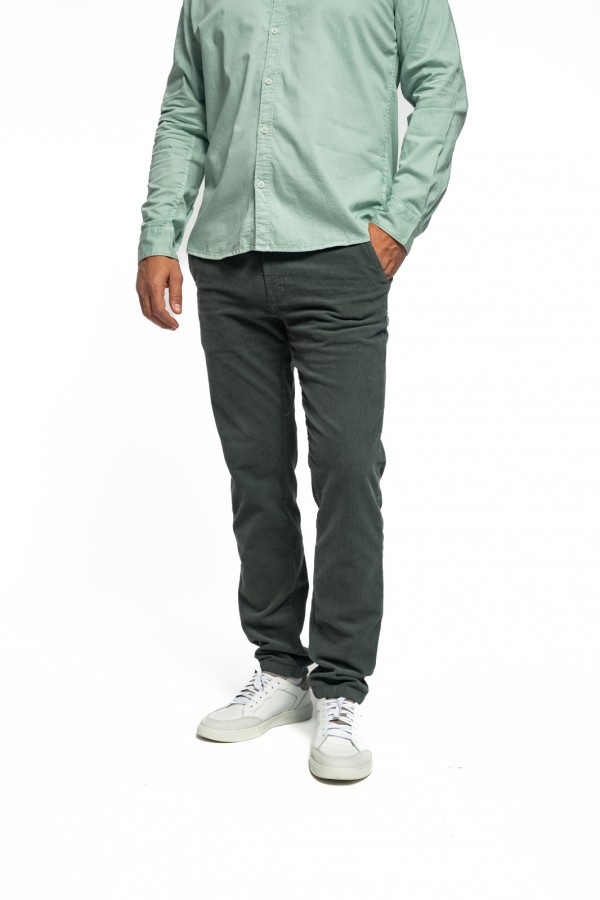 Pantalon en velours ctel gris 