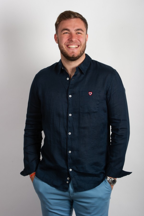 Chemise en lin bleu marine 