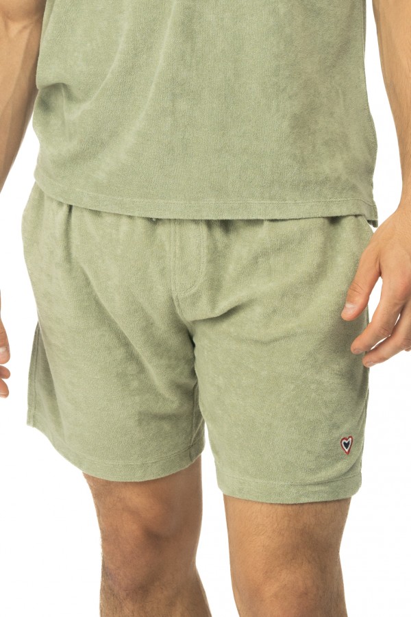 Short ponge amande